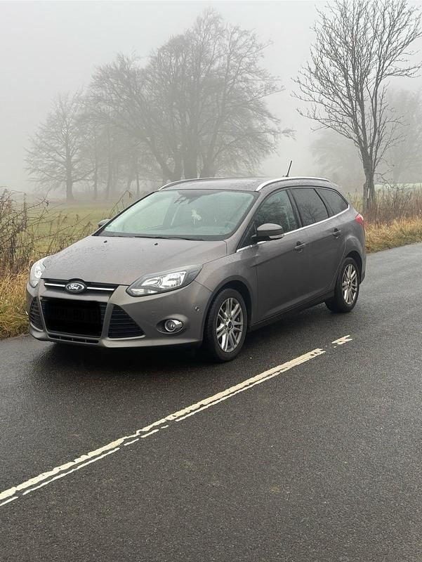 Gebraucht Ford Focus 125 PS (91 kW) 2013 Andere farben Kombi