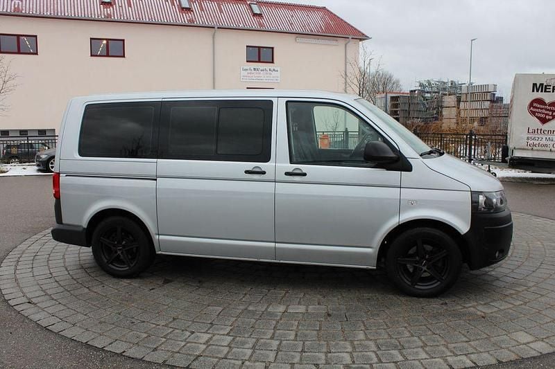 Silber Gebraucht 2011 VW Caravelle Van / Kleinbus | 12.900 € (Superpreis) - Bild 1/4