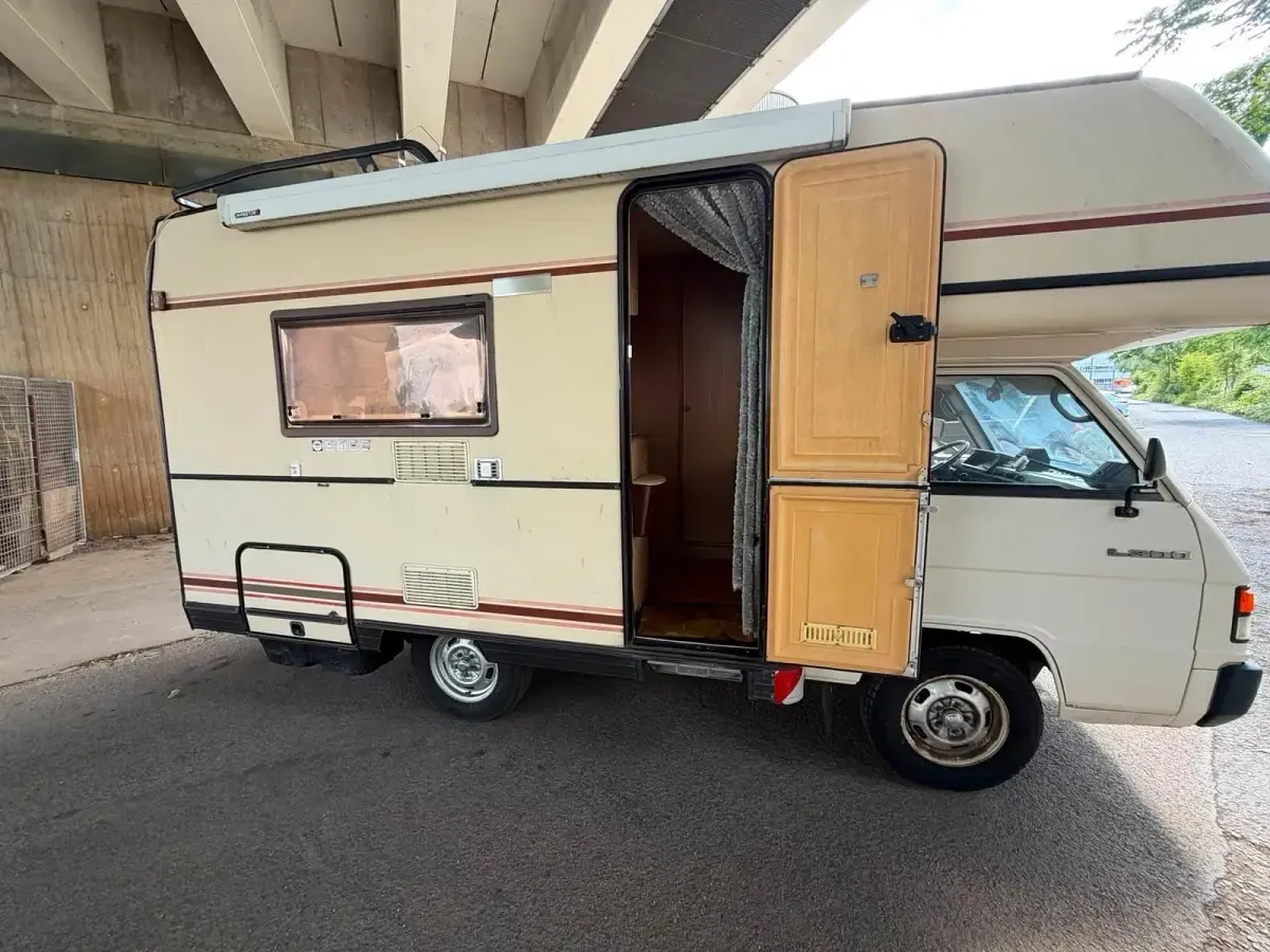 Gebraucht Mitsubishi L300 1989 Beige Van