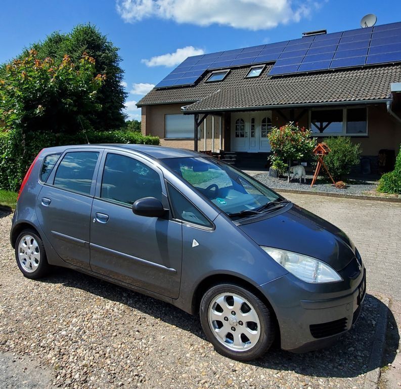 Grau Gebraucht 2005 Mitsubishi Colt Van / Kleinbus | 2.750 € (Fairer Preis) - Bild 1/4