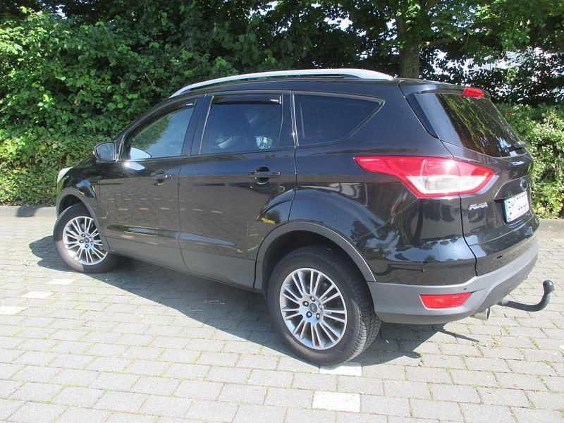 Gebraucht Ford Kuga Titanium 140 PS (102 kW) 2013 Schwarz SUV