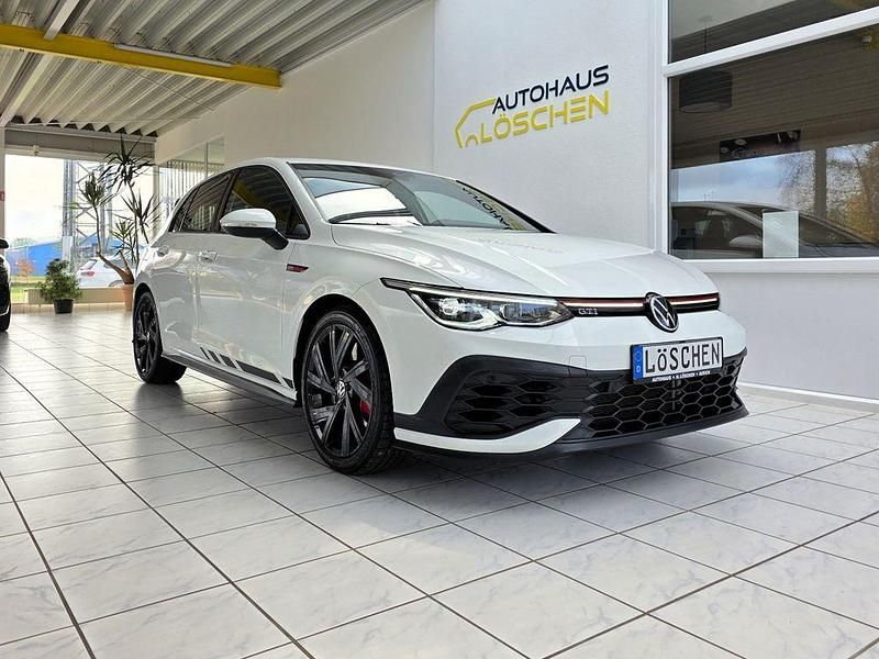 Gebraucht VW Golf VIII GTI Clubsport 300 PS (220 kW) 2022 Weiß Limousine