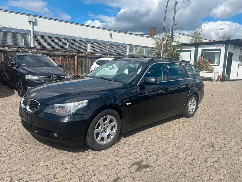 Schwarz Gebraucht 2006 BMW 525 Sport Line Kombi | 2.199 € (Fairer Preis) - Bild 1/4