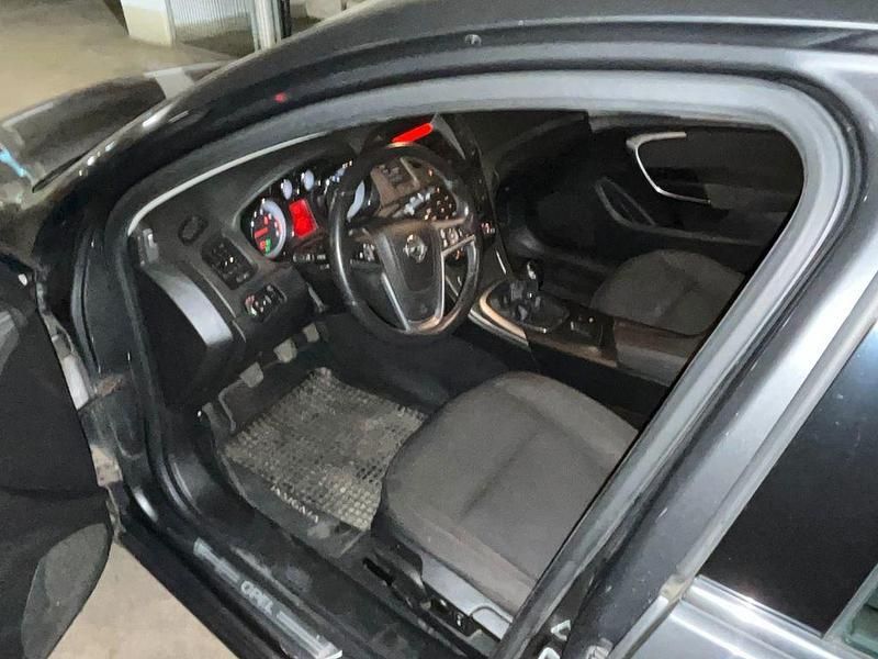 Gebraucht Opel Insignia Selection 140 PS (102 kW) 2009 Grau Limousine