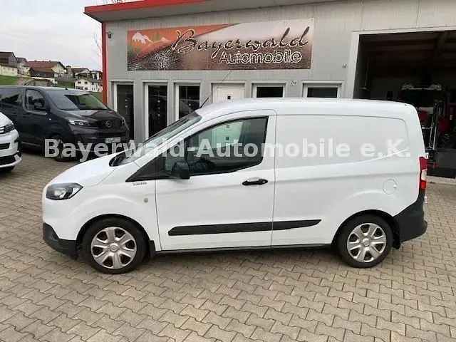 Gebraucht Ford Transit 101 PS (74 kW) 2020 Frostweiß Kombi