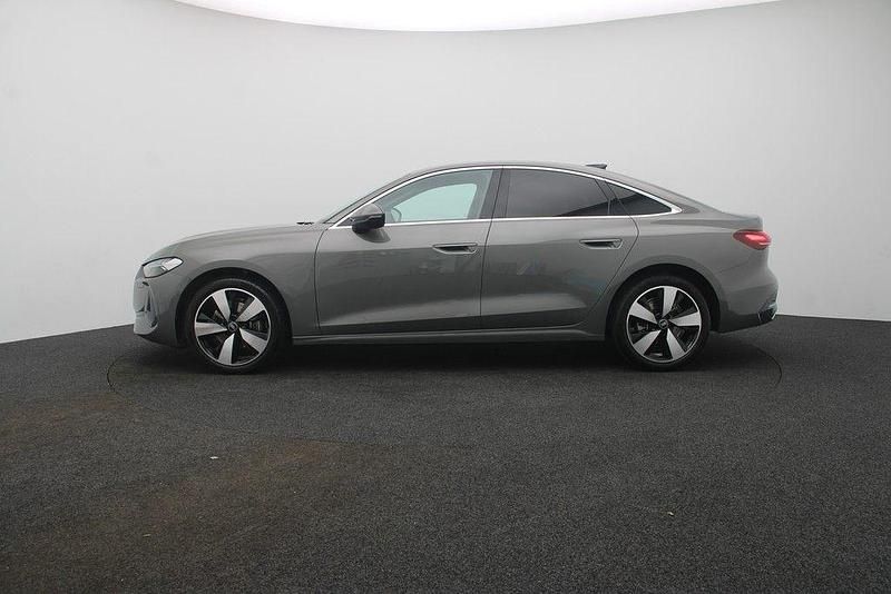 Gebraucht Audi A5 Ambiente 150 PS (110 kW) 2025 Chronosgrau metallic Limousine