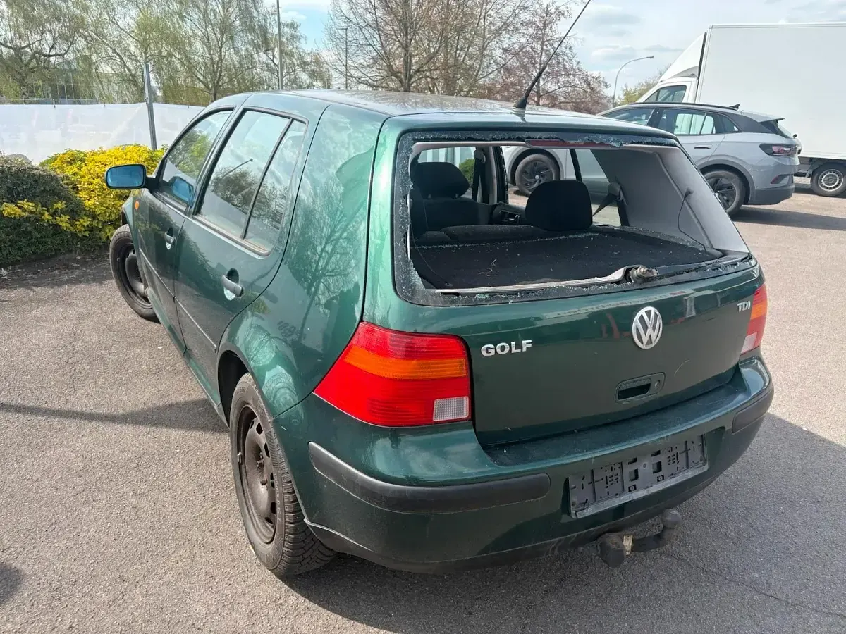 Gebraucht VW Golf III 90 PS (66 kW) 1997 Grün Kleinwagen