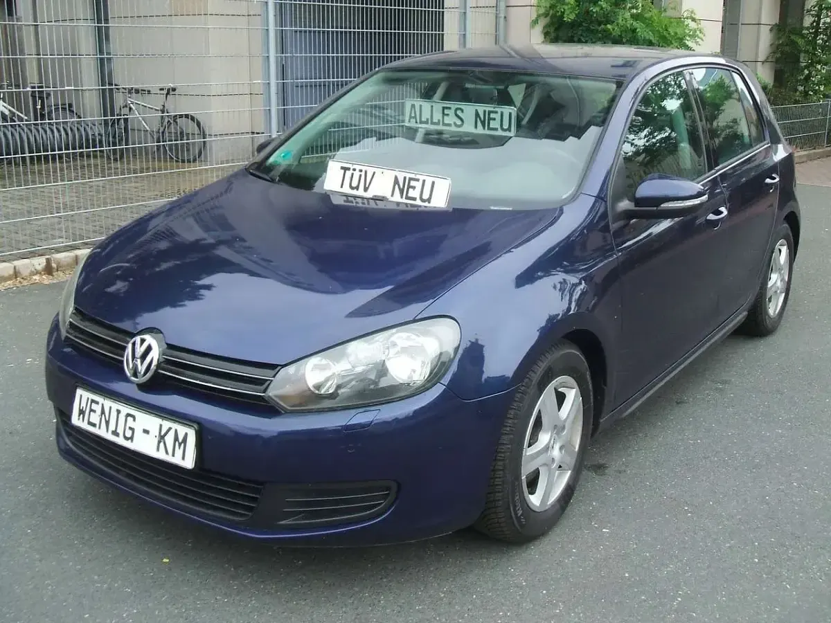 Gebraucht VW Golf VI Highline 80 PS (58 kW) 2010 Blau Kleinwagen