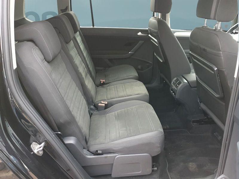 Gebraucht VW Touran 150 PS (110 kW) 2025 Schwarz Van / Kleinbus