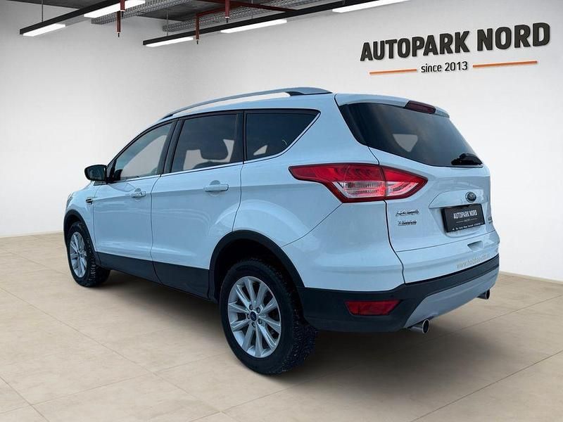 Gebraucht Ford Kuga Titanium 179 PS (131 kW) 2017 Weiß SUV
