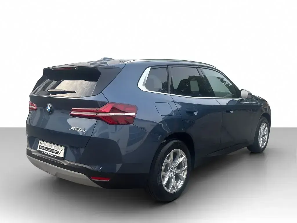 Gebraucht BMW X3 Sport Line 190 PS (139 kW) 2025 Blau SUV