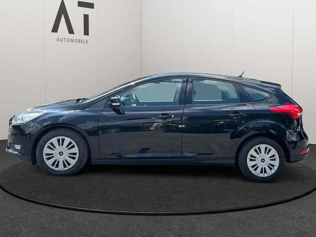 Gebraucht Ford Focus Business Edition 120 PS (88 kW) 2016 Schwarz Limousine