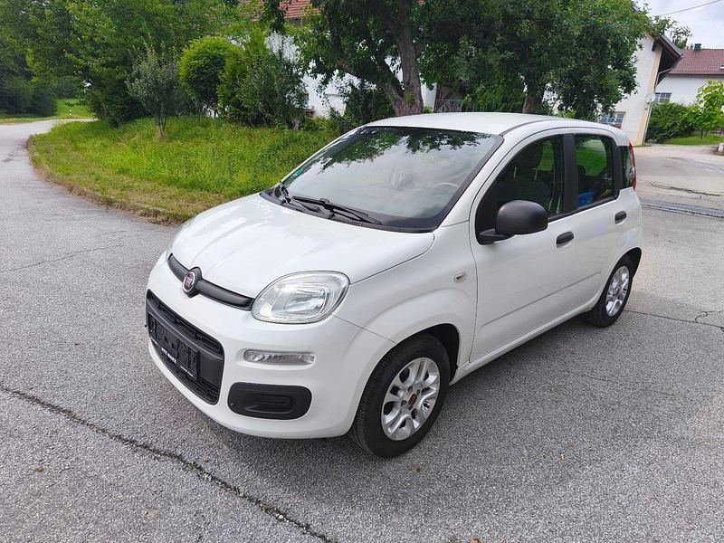 Weiß Gebraucht 2018 Fiat Panda Easy Kleinwagen | 7.999 € (Fairer Preis) - Bild 1/4