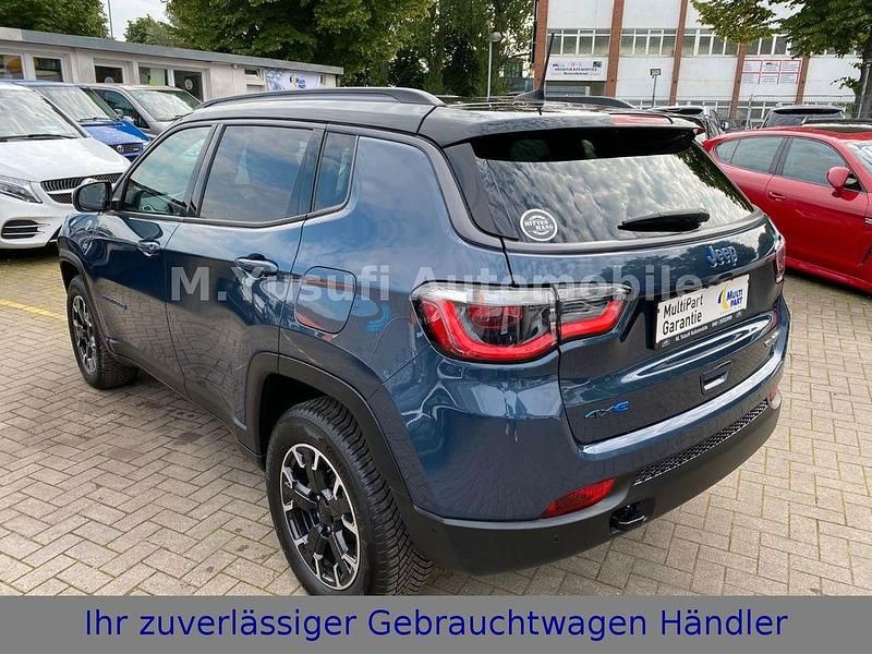Gebraucht Jeep Compass Trailhawk 179 PS (131 kW) 2021 Blau SUV