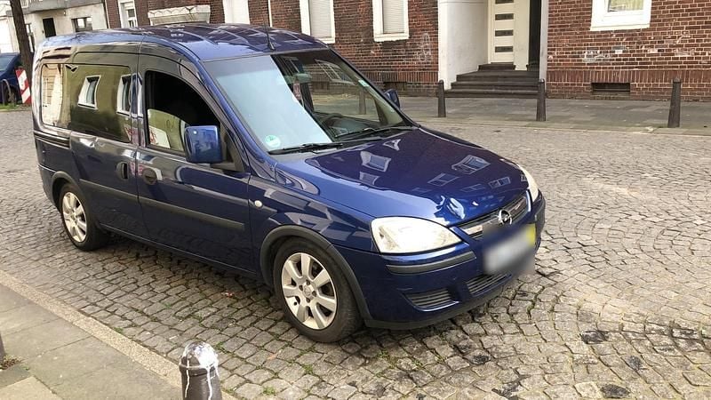 Gebraucht Opel Combo 101 PS (74 kW) 2007 Blau Van / Kleinbus