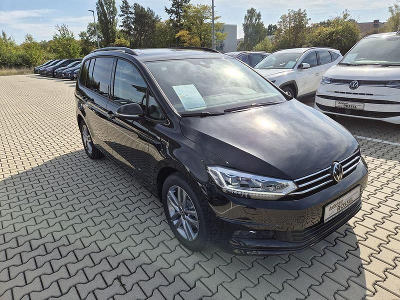 Neu VW Touran Edition 150 PS (110 kW) 2025 Schwarz Van / Kleinbus