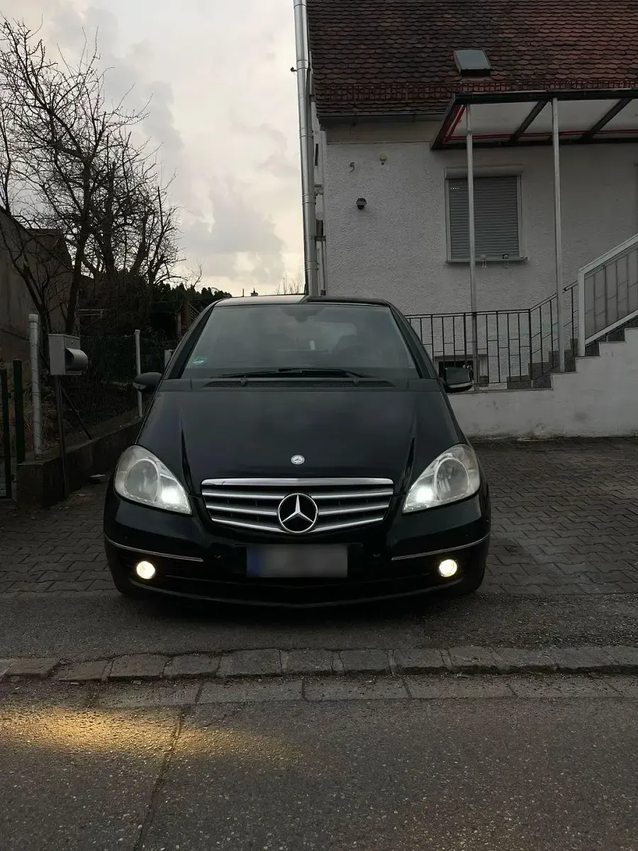 Gebraucht Mercedes A150 95 PS (69 kW) 2008 Schwarz Kleinwagen