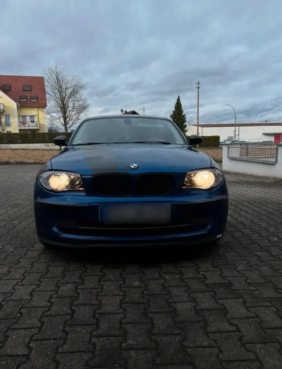 Second-hand BMW 116 122 CP (89 kW) 2007 Albastru Hatchback