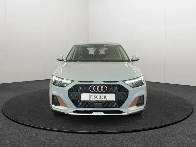Neu Audi A1 Comfort 150 PS (110 kW) 2026 Grau SUV