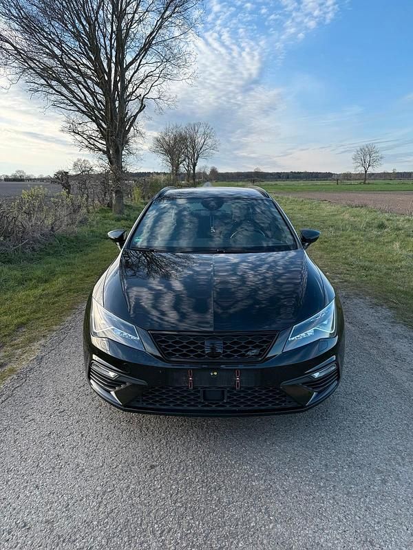Gebraucht Cupra Leon 300 PS (220 kW) 2017 Schwarz Kombi
