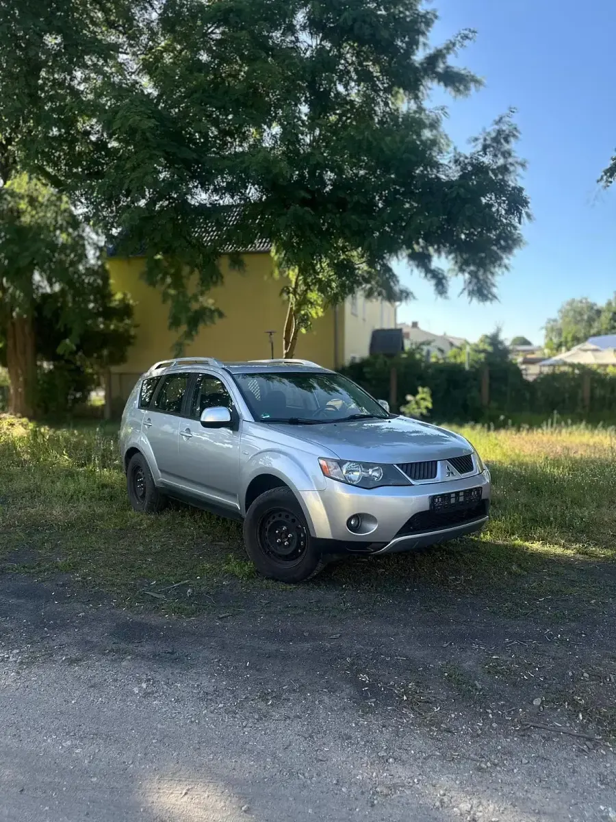 Gebraucht Mitsubishi Outlander 140 PS (102 kW) 2009 Silber SUV