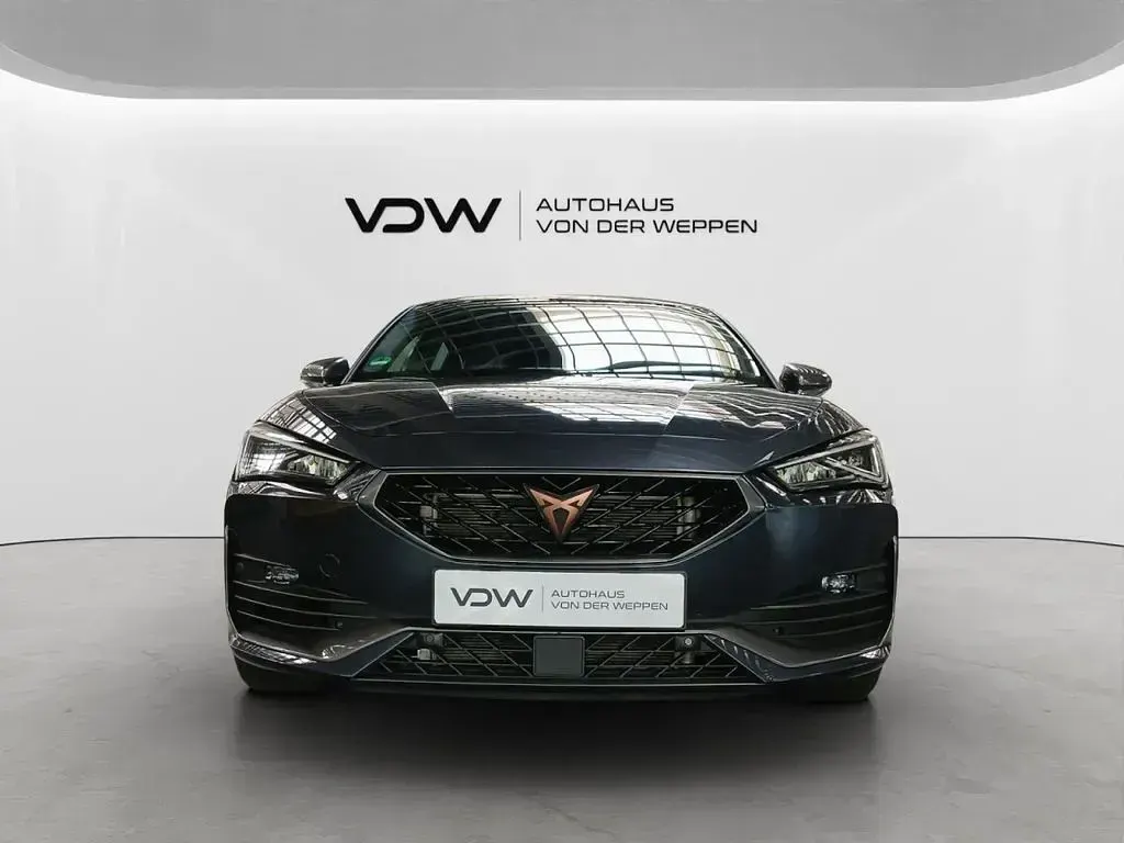 Gebraucht Cupra Leon VZ 300 PS (220 kW) 2024 Grau Limousine