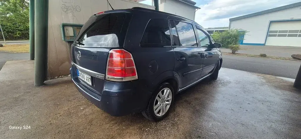 Gebraucht Opel Zafira 110 PS (80 kW) 2008 Van / Kleinbus