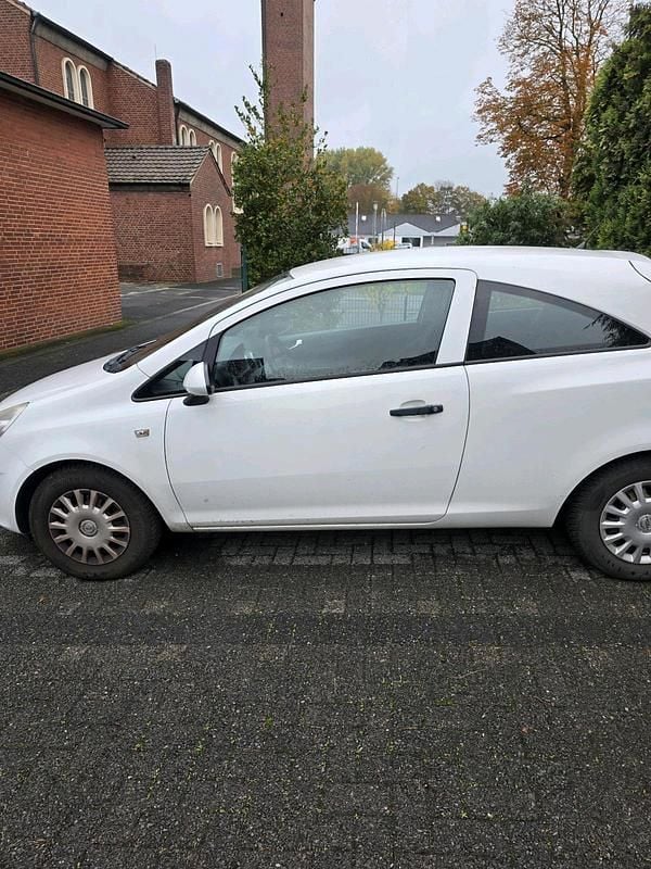 Weiß Gebraucht 2012 Opel Corsa Kleinwagen | 1.799 € (Guter Preis) - Bild 1/3