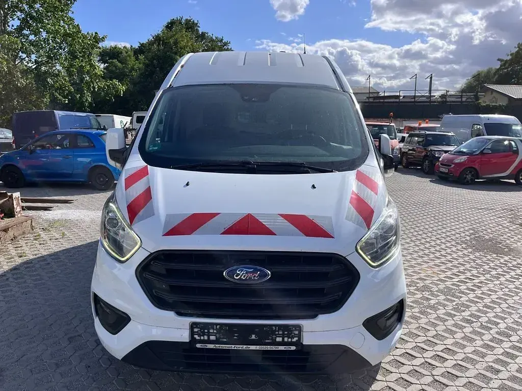 Gebraucht Ford Transit Custom Trend 170 PS (125 kW) 2019 Weiß Van / Kleinbus