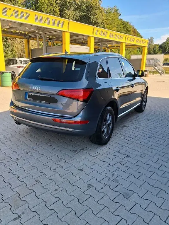 Gebraucht Audi Q5 Ambiente 190 PS (139 kW) 2016 Grau SUV