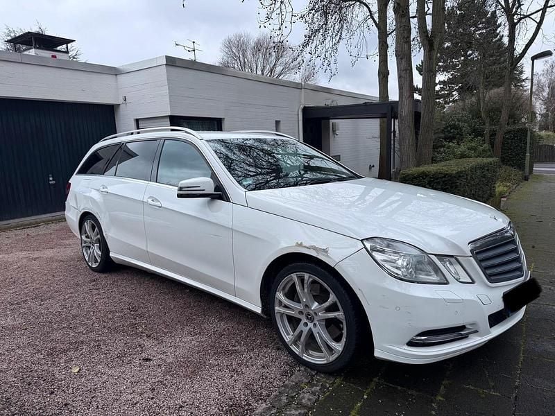Gebraucht Mercedes E350 AMG 265 PS (194 kW) 2012 Weiß Kombi