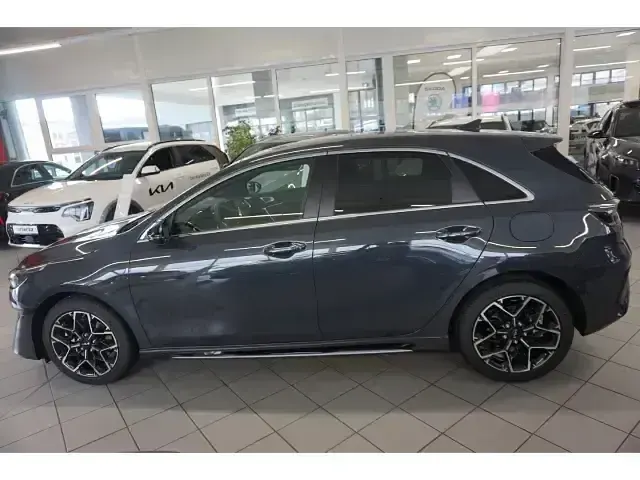 Gebraucht Kia Ceed GT GT-Line 136 PS (100 kW) 2024 Grau Limousine