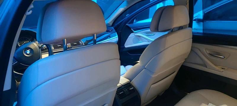 Gebraucht BMW 528 258 PS (189 kW) 2010 Braun Kombi