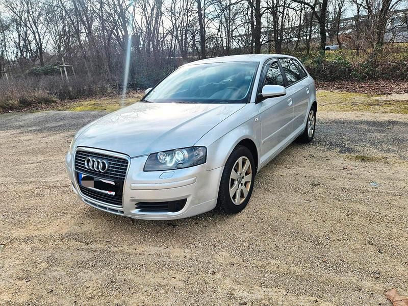 Grau Gebraucht 2006 Audi A3 Limousine | 2.600 € (Guter Preis) - Bild 1/4