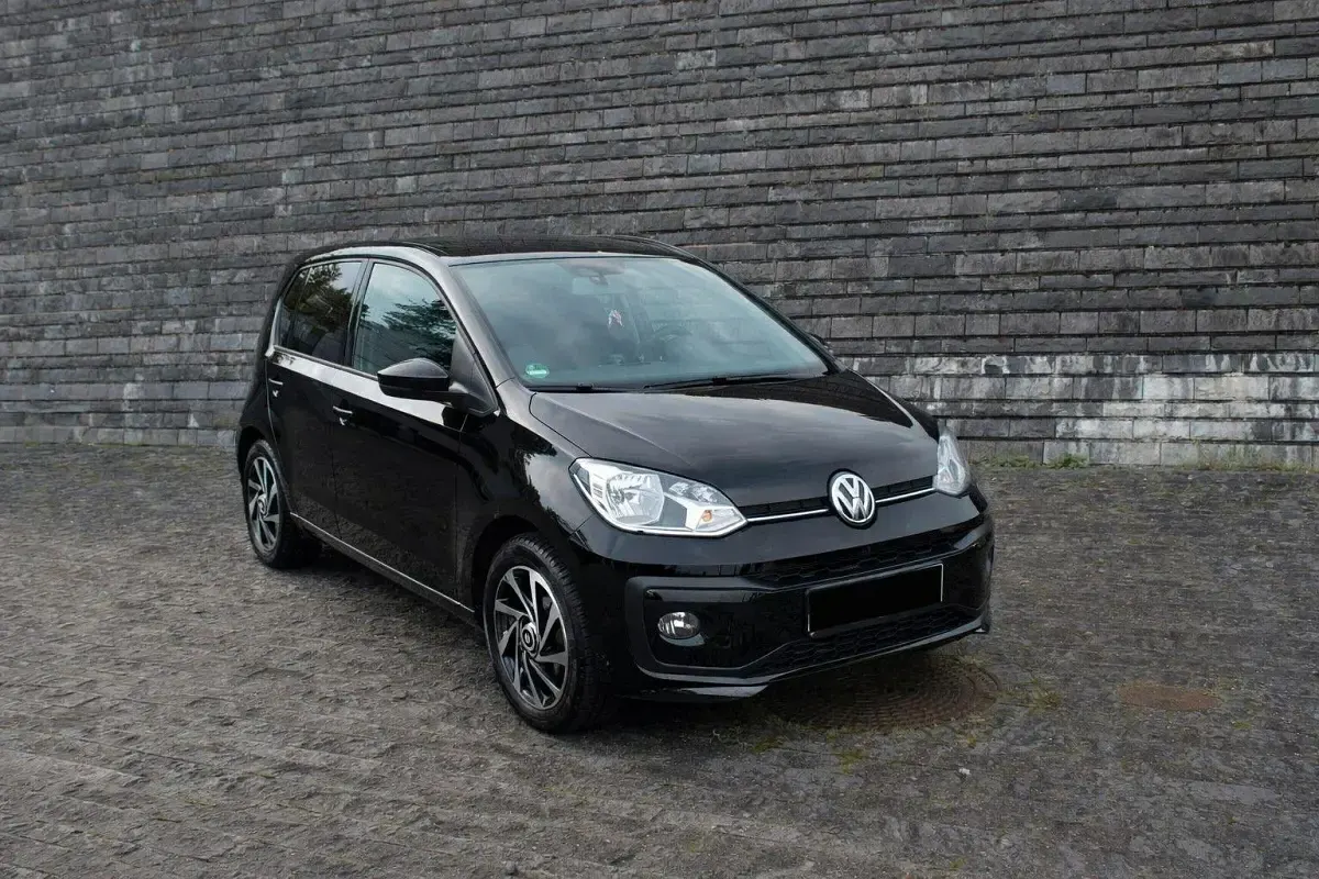 Second-hand VW up! Join 75 CP (55 kW) 2019 Negru Hatchback