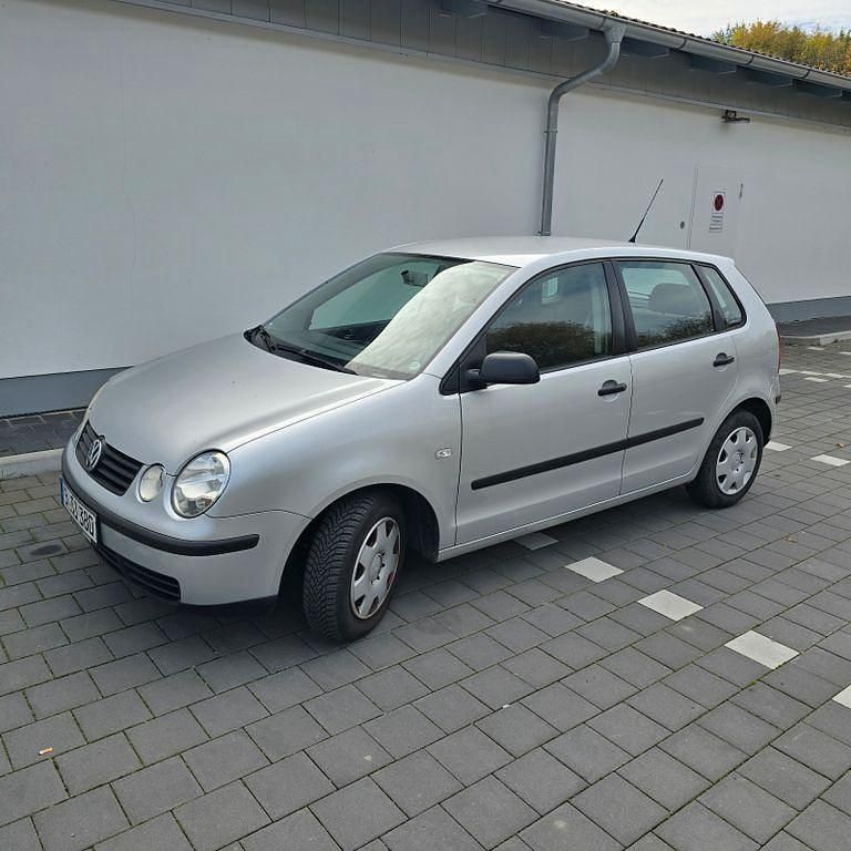 Gebraucht VW Polo Trendline 64 PS (47 kW) 2003 Silber Limousine