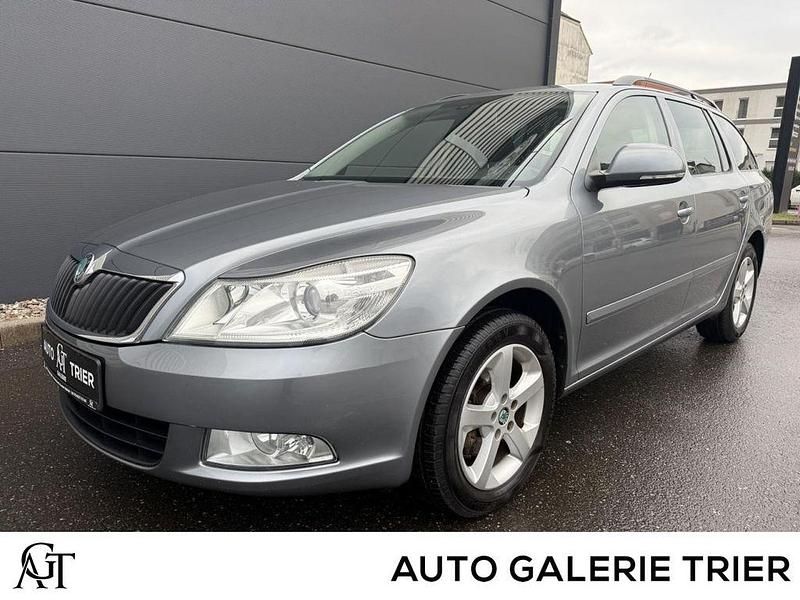 Gebraucht Skoda Octavia 110 PS (80 kW) 2012 Grau Kombi