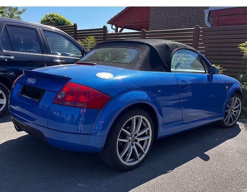 Blau Gebraucht 2006 Audi TT Roadster Sport Cabrio | 4.750 € (Etwas zu teuer) - Bild 1/4