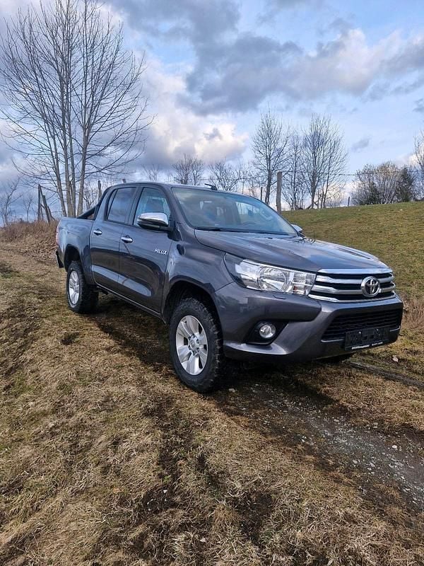 Gebraucht Toyota HiLux 150 PS (110 kW) 2020 Abholung