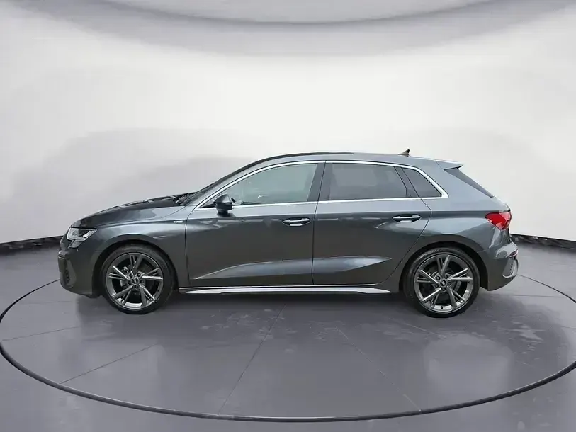 Gebraucht Audi A3 S-Line 150 PS (110 kW) 2023 Grau Limousine