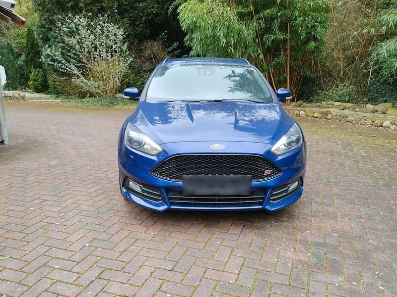 Gebraucht Ford Focus ST 250 PS (183 kW) 2015 Blau Kombi