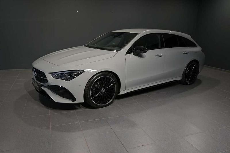 Manufaktur lack manufaktur alp Gebraucht 2025 Mercedes CLA180 Shooting Brake AMG Kombi | 35.490 € - Bild 1/3