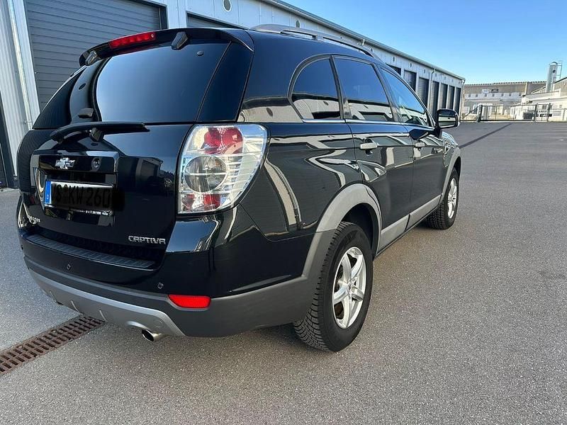 Gebraucht Chevrolet Captiva LT 184 PS (135 kW) 2012 Schwarz SUV