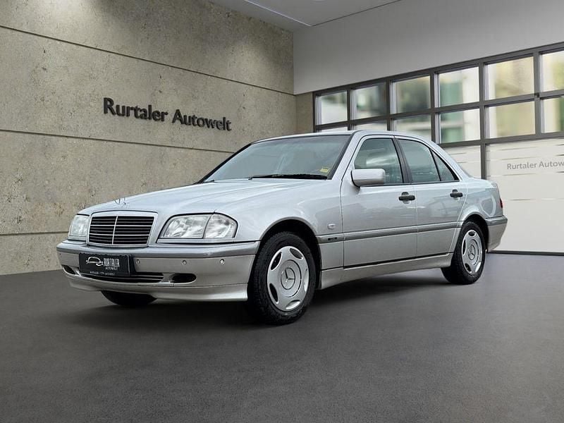 Silber Gebraucht 1999 Mercedes C180 Limousine | 7.499 € (Teuer) - Bild 1/4