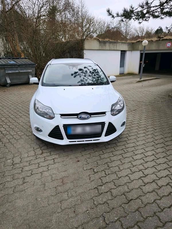 Gebraucht Ford Focus 163 PS (119 kW) 2014 Weiß Kombi