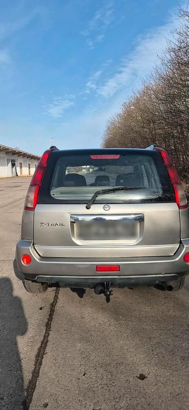 Gebraucht Nissan X-Trail 135 PS (99 kW) 2004 Silber SUV