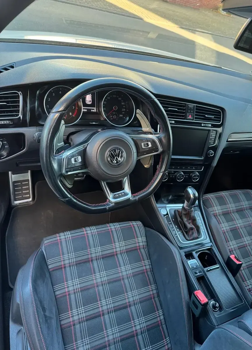 Używany Audi A3 Performance 230 KM (169 kW) 2014 Biały Sedan/Limuzyna