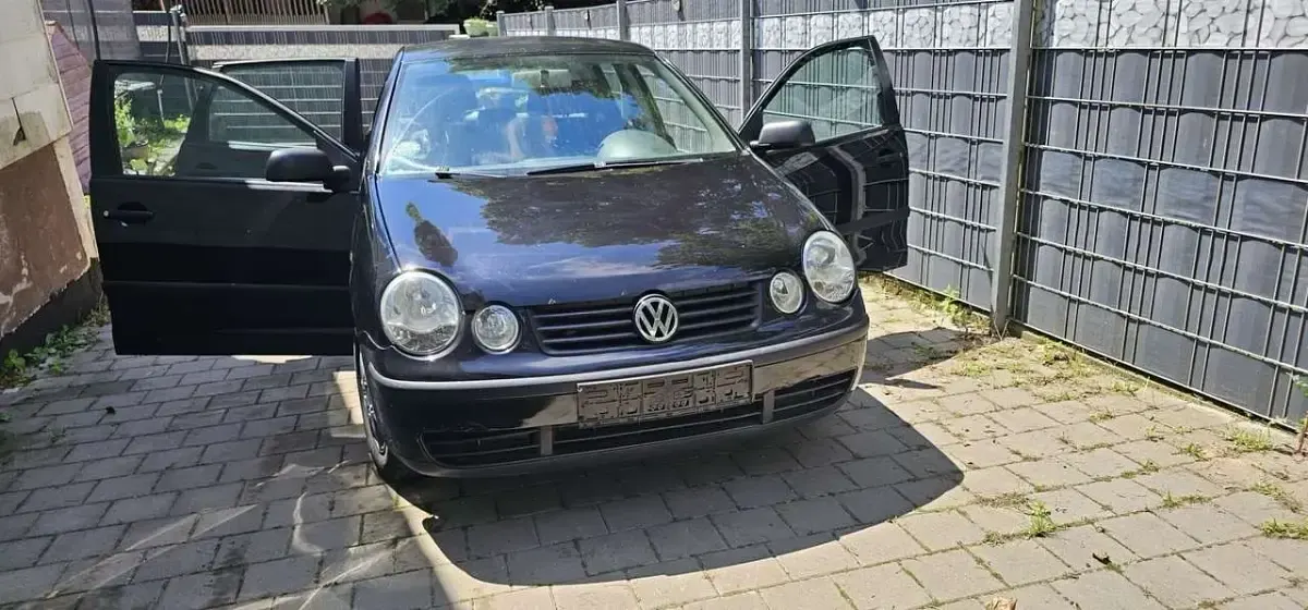 Gebraucht VW Polo 64 PS (47 kW) 2004 Black magic perleffekt Kleinwagen