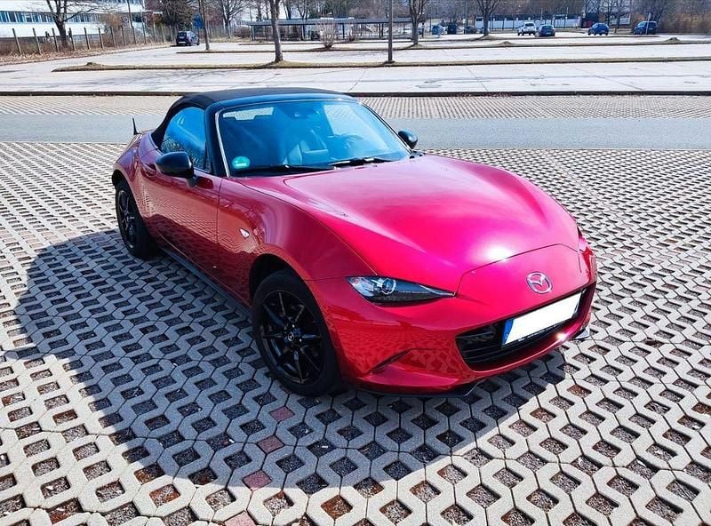 Gebraucht Mazda MX5 Ad'Vantage 132 PS (97 kW) 2021 Rot Cabrio