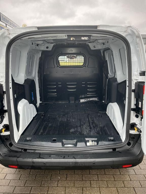 Gebraucht Ford Transit Trend 125 PS (91 kW) 2024 Weiß Van / Kleinbus